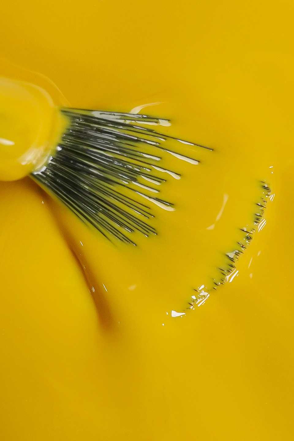 Smalto semipermanente giallo Maracuja 15 ml - Image 2