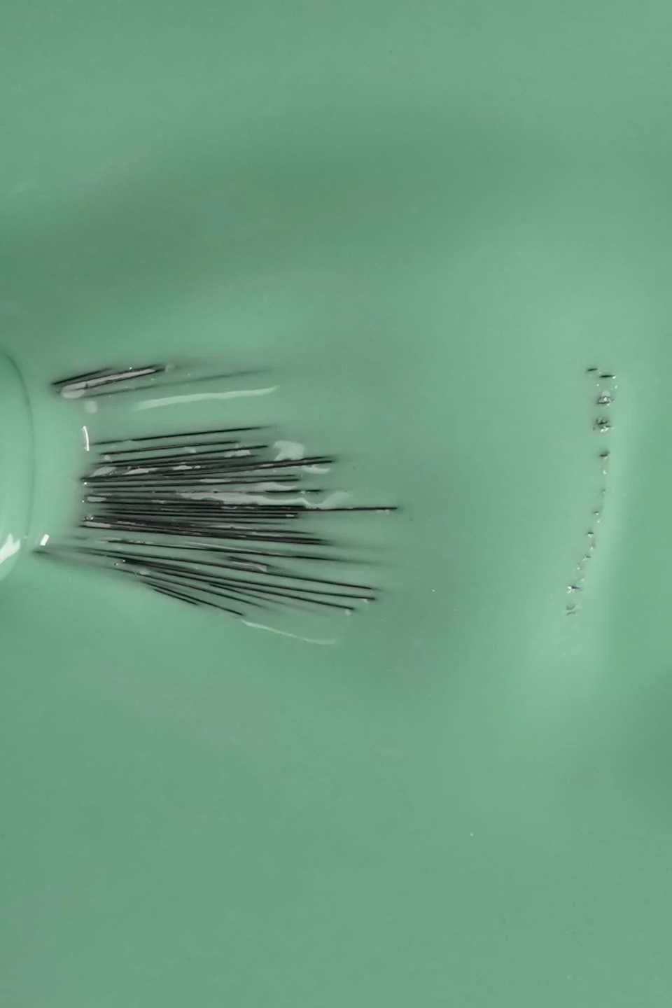 Smalto semipermanente verde salvia Moody 15 ml - Image 2